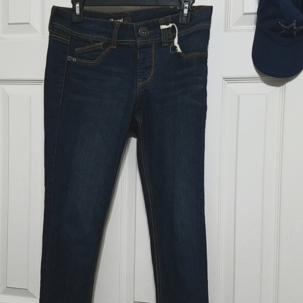 Rewind Juniors size 7 dark blue acid wash jeans skinny legging.